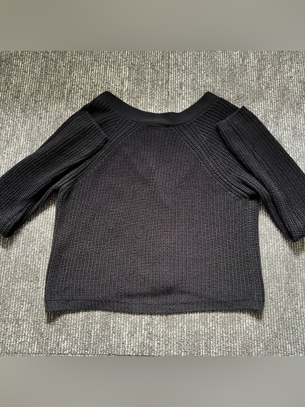 Black Ribbed Button Front Cardigan – S/M - Picture 4 of 5